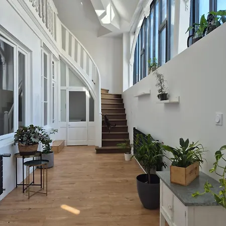 Centre Dans Un D'exception Bed & Breakfast 3*